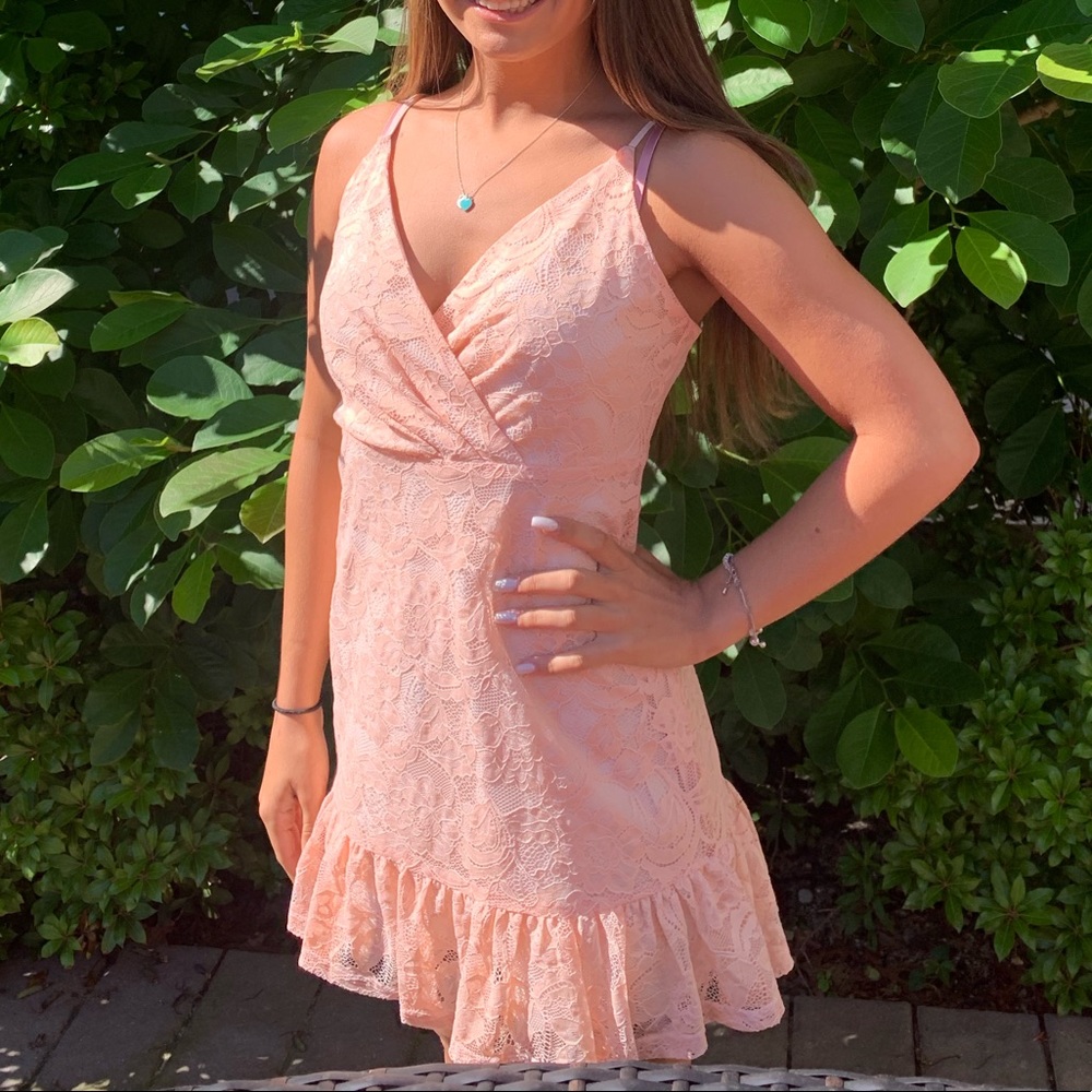 Adorable Light Pink lace dress from Forever 21!